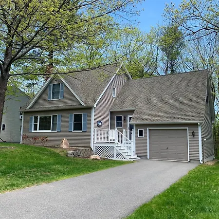 Ogunquit Beach Town Rental - Walk To Town With Your Family And Fur Baby